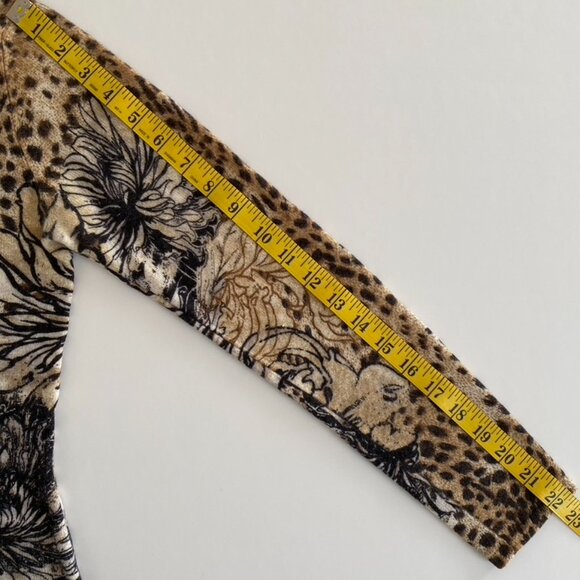 Neiman Marcus 100% Cashmere V-Neck Sweater Sz M - Picture 7 of 7